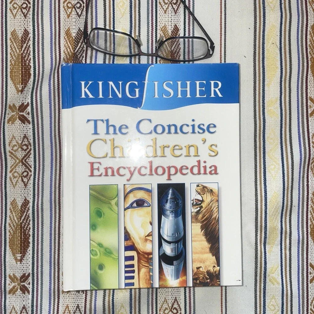 Concise Children's Encyclopedia by Editors of‎ Kingfisher (2001, Hardcover)